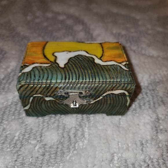 CK Crafts Small Handcrafted Woodburned box - Picture 12 of 12